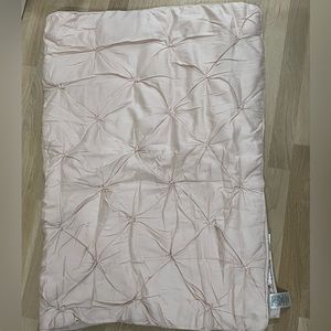 Pottery barn kids crib blanket